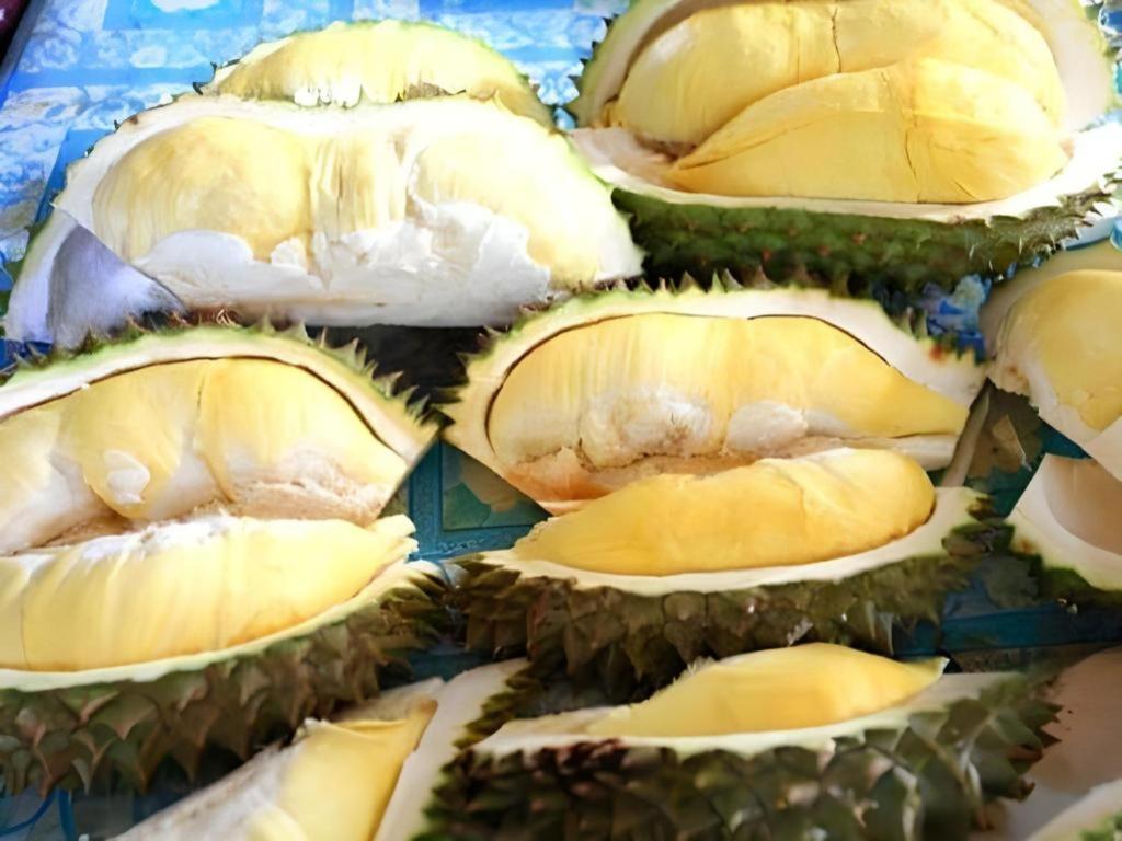 Rayong Lanna Hotel Buitenkant foto
