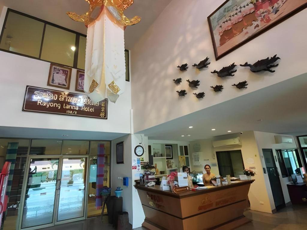Rayong Lanna Hotel Buitenkant foto