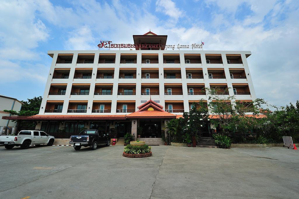 Rayong Lanna Hotel Buitenkant foto